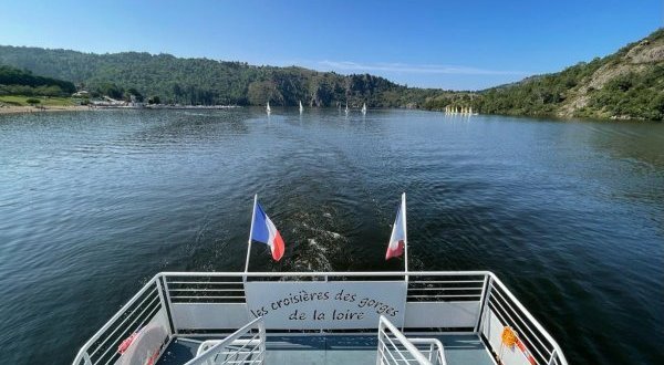 Saint-Etienne Métropole soutient l’activité du bateau de croisières le Grangent