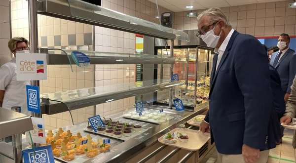 Au collège Jean Rostand de Quetigny, 84 % des repas servis à la cantine sont issus de l’agriculture locale