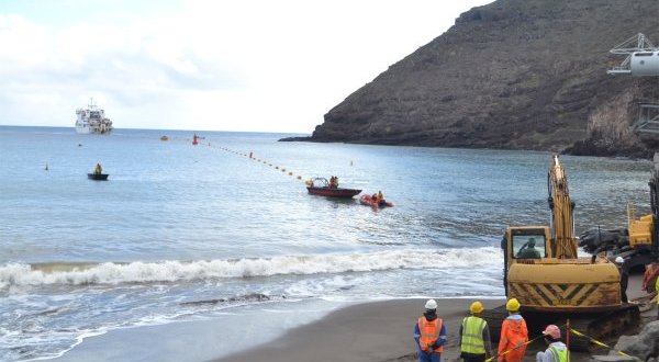 La fibre optique, bientôt sur l’île de Sainte-Hélène