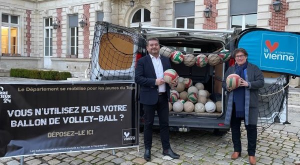 La Vienne collecte des ballons de volley-ball pour le Togo