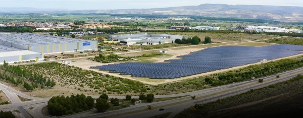 Stellantis décarbone ses usines en Europe avec Prosolia Energy